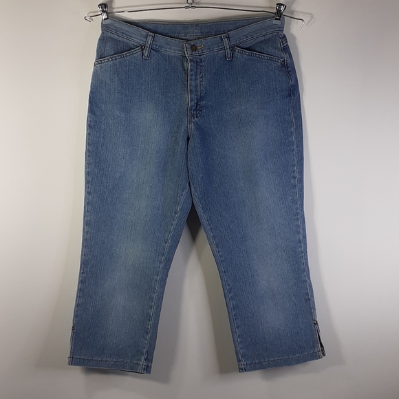Riders Light Blue Jean Capris 16 - Picture 2 of 16